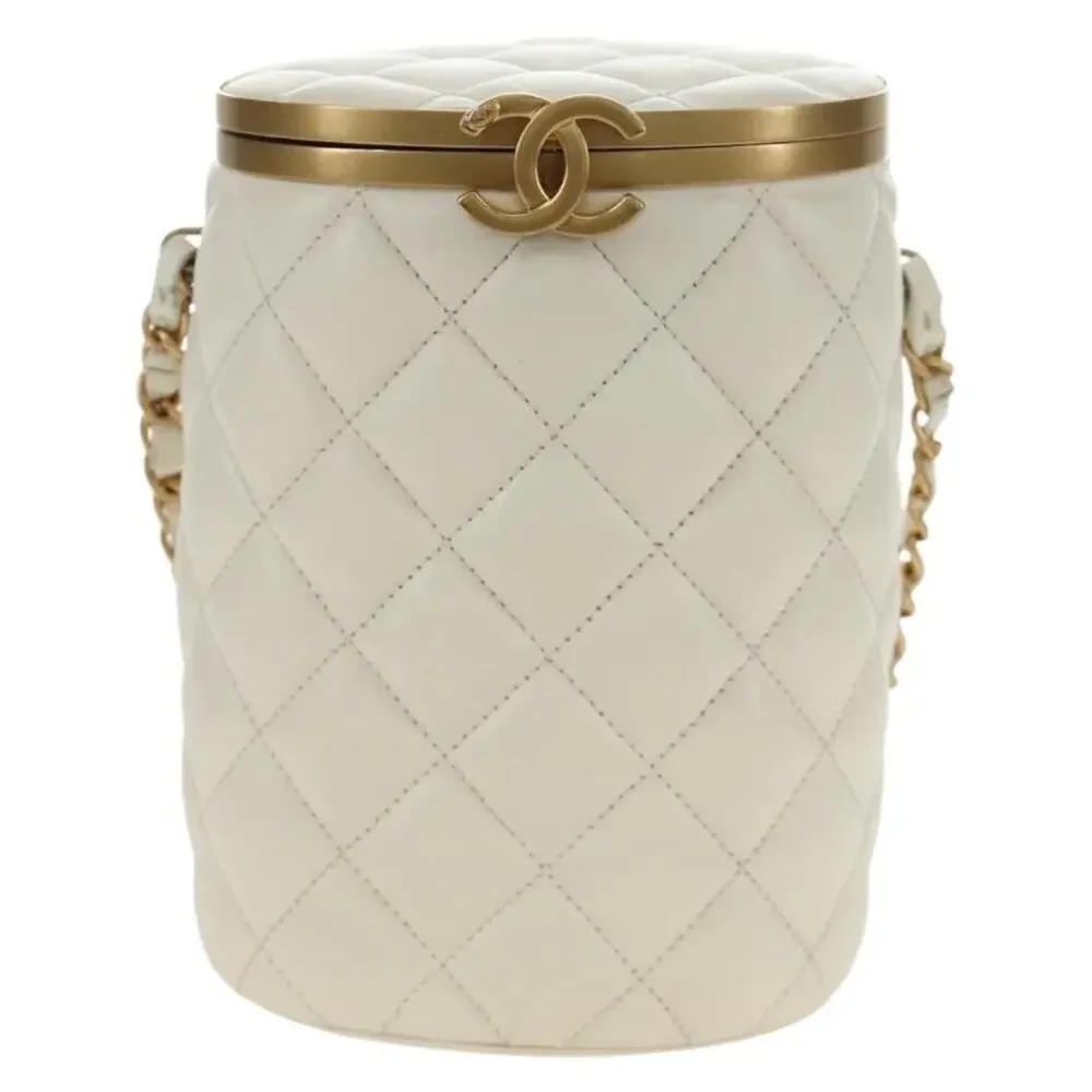 Chanel Chain Matelasse Shoulder Bag White